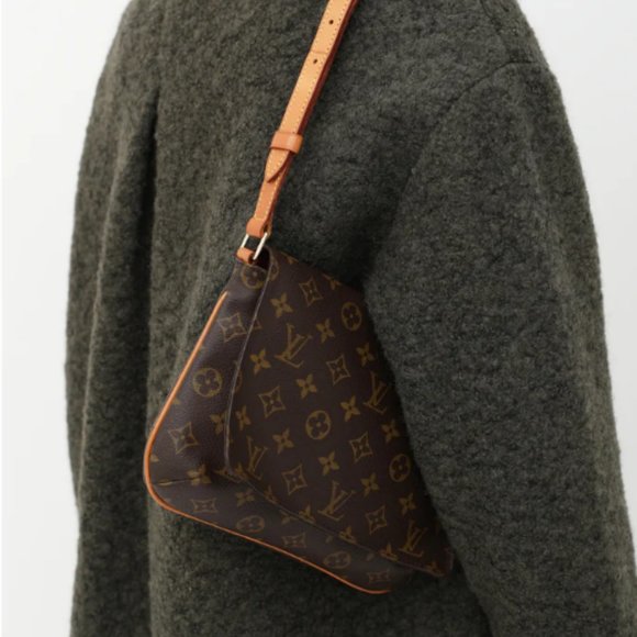 Louis Vuitton Musette Tango - Picture 10 of 10